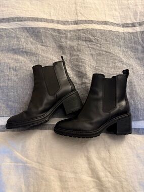 Timberland Women's Black Leather Chelsea Block Heel Ankle Boots